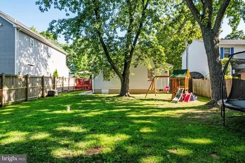 Exterior - 205 Linden Ave, Edgewater, MD 21037 photo 7 of 9