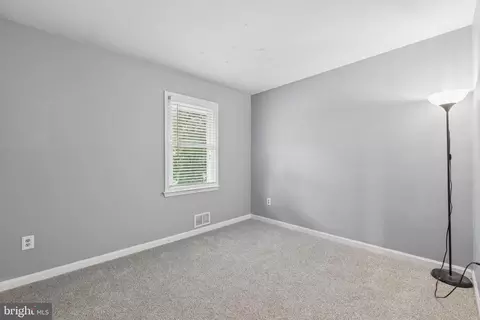 Bedroom - 1398 Rainbow Dr, Pasadena, MD 21122 photo 3 of 5