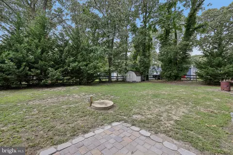 Exterior - 1398 Rainbow Dr, Pasadena, MD 21122 photo 7 of 7
