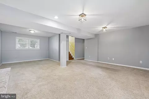 Living - 1398 Rainbow Dr, Pasadena, MD 21122 photo 6 of 8