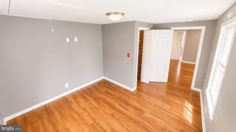 Bedroom - 1314 Pine St, Shady Side, MD 20764 photo 2 of 3