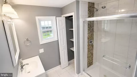 Entry Way - 1314 Pine St, Shady Side, MD 20764 photo 7 of 7