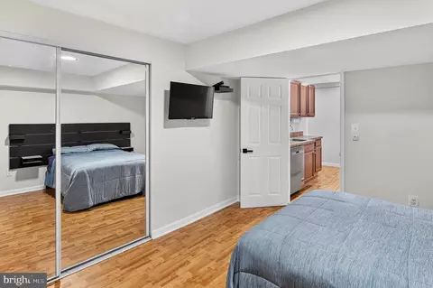 Bedroom - 1007 Harbor Dr, Annapolis, MD 21403 photo 3 of 3