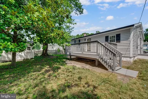 Exterior - 326 Ellerton S, Laurel, MD 20724 photo 4 of 5