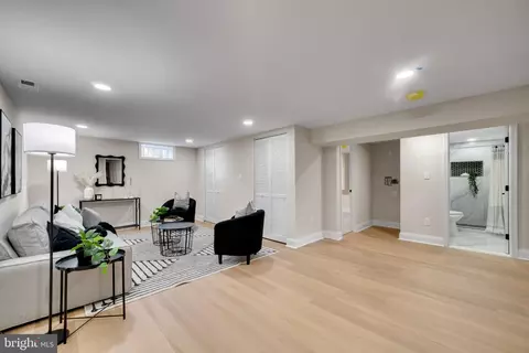 Living - 326 Ellerton S, Laurel, MD 20724 photo 4 of 4