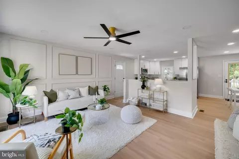 Living - 326 Ellerton S, Laurel, MD 20724 photo 1 of 4