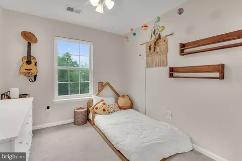 Bedroom - 2152 Millhaven Dr, Edgewater, MD 21037 photo 4 of 7