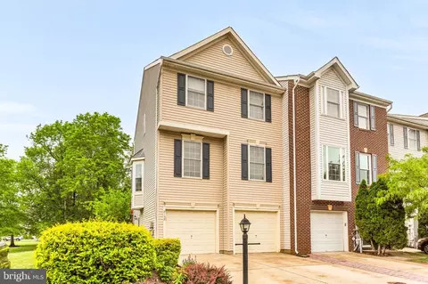 Exterior - 2152 Millhaven Dr, Edgewater, MD 21037 photo 2 of 7