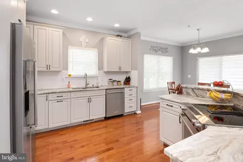 Kitchen - 4637 Potomac Rd, Pasadena, MD 21122 photo 3 of 3