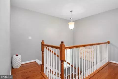 Entry Way - 4637 Potomac Rd, Pasadena, MD 21122 photo 6 of 7