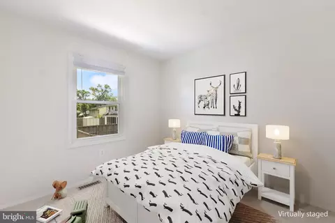 Bedroom - 641 Chapelview Dr, Odenton, MD 21113 photo 10 of 11
