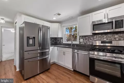 Kitchen - 641 Chapelview Dr, Odenton, MD 21113 photo 1 of 1