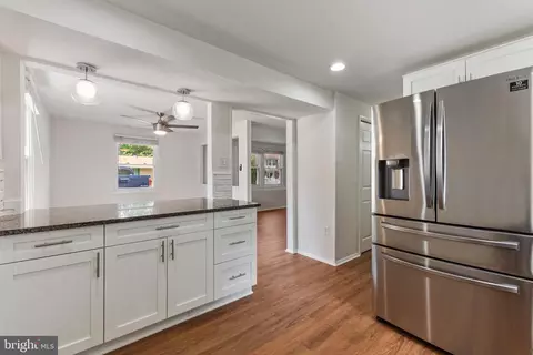 Entry Way - 641 Chapelview Dr, Odenton, MD 21113 photo 1 of 1