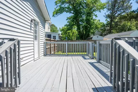 Exterior - 3718 4th Ave, Edgewater, MD 21037 photo 2 of 5