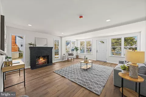 Living - 3718 4th Ave, Edgewater, MD 21037 photo 2 of 3