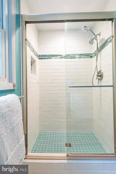 Bath - 1788 Reading St, Crofton, MD 21114 photo 3 of 3