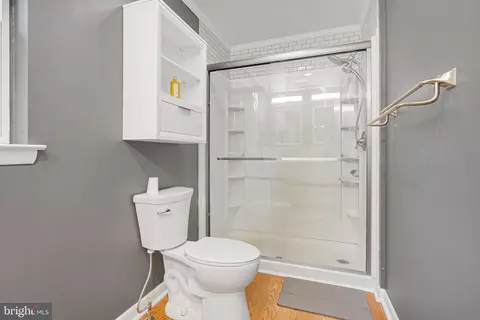 Bath - 321 Maryland Ave, Pasadena, MD 21122 photo 1 of 3