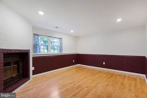 Other - 321 Maryland Ave, Pasadena, MD 21122 photo 4 of 10
