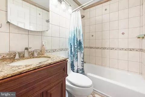 Bath - 321 Maryland Ave, Pasadena, MD 21122 photo 2 of 3