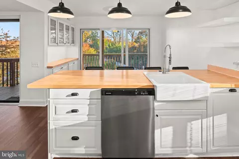 Kitchen - 755 Fairview Ave #755 D, Annapolis, MD 21403 photo 2 of 3