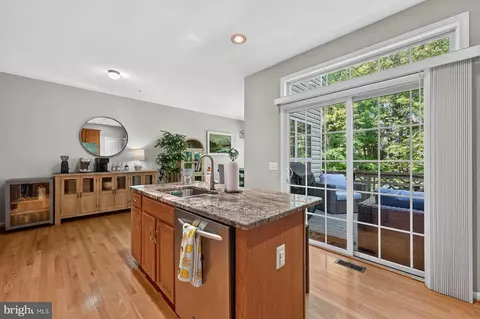 Kitchen - 1151 August Dr, Annapolis, MD 21403 photo 4 of 4