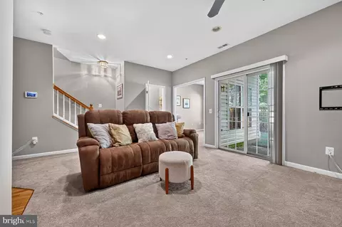 Living - 1151 August Dr, Annapolis, MD 21403 photo 2 of 2