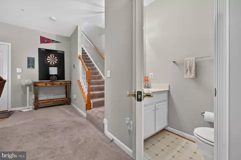 Entry Way - 1151 August Dr, Annapolis, MD 21403 photo 5 of 5