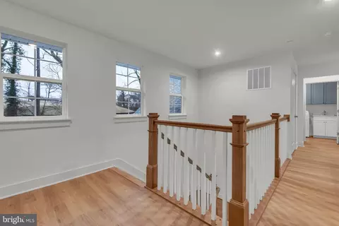 Entry Way - 995 Arundel Dr, Arnold, MD 21012 photo 9 of 14