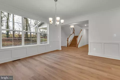 Entry Way - 995 Arundel Dr, Arnold, MD 21012 photo 2 of 14