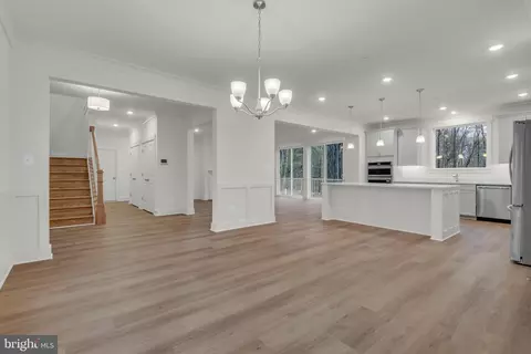 Entry Way - 995 Arundel Dr, Arnold, MD 21012 photo 8 of 14