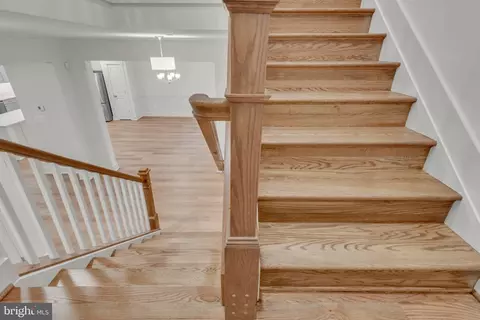 Entry Way - 995 Arundel Dr, Arnold, MD 21012 photo 14 of 14