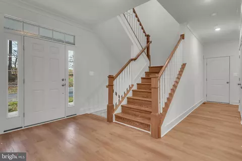 Entry Way - 995 Arundel Dr, Arnold, MD 21012 photo 1 of 14