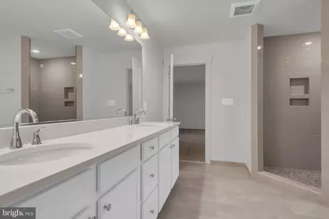 Entry Way - 995 Arundel Dr, Arnold, MD 21012 photo 11 of 14
