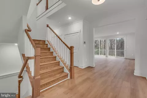 Entry Way - 995 Arundel Dr, Arnold, MD 21012 photo 3 of 14