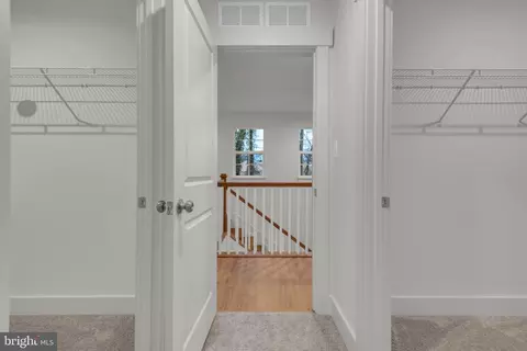 Entry Way - 995 Arundel Dr, Arnold, MD 21012 photo 12 of 14