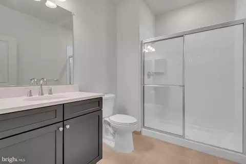 Bath - 995 Arundel Dr, Arnold, MD 21012 photo 1 of 5