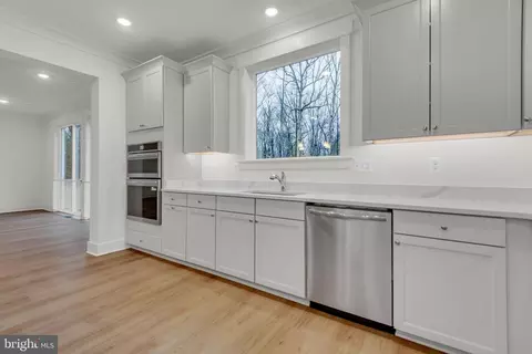 Entry Way - 995 Arundel Dr, Arnold, MD 21012 photo 6 of 14