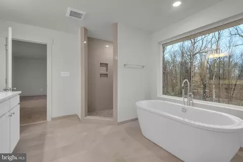 Bath - 995 Arundel Dr, Arnold, MD 21012 photo 4 of 5