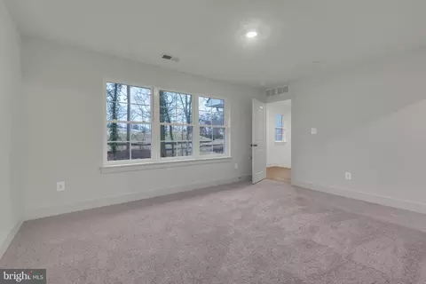Bedroom - 995 Arundel Dr, Arnold, MD 21012 photo 3 of 6