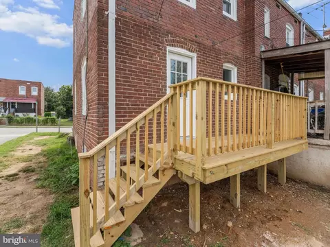 Exterior - 5337 Patrick Henry Dr, Baltimore, MD 21225 photo 1 of 4