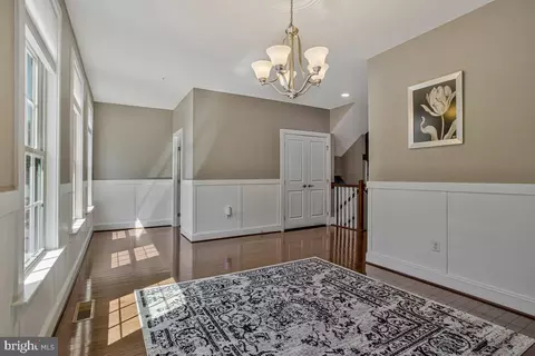 Entry Way - 214 Treyburn Way, Arnold, MD 21012 photo 2 of 3