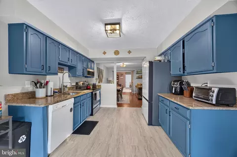 Kitchen - 911 12th St, Pasadena, MD 21122 photo 1 of 2