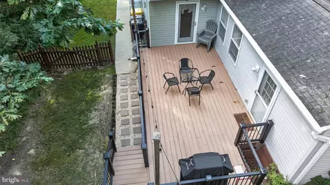 Exterior - 911 12th St, Pasadena, MD 21122 photo 3 of 7