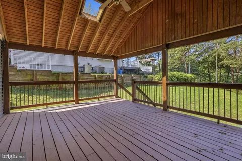 Exterior - 8014 Forest Glen Dr, Pasadena, MD 21122 photo 4 of 15