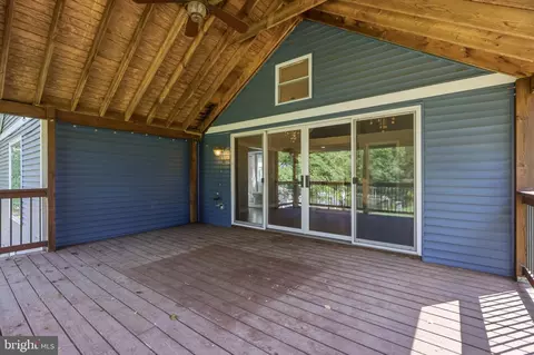 Exterior - 8014 Forest Glen Dr, Pasadena, MD 21122 photo 12 of 15