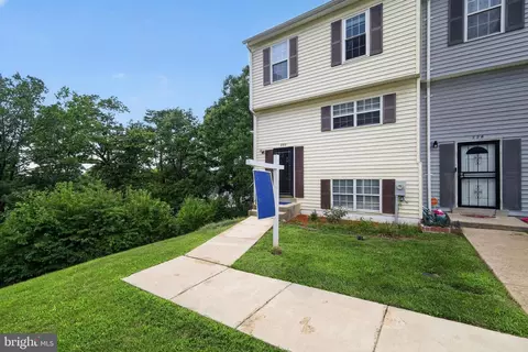 Exterior - 230 Sweet Pine Dr, Laurel, MD 20724 photo 2 of 4