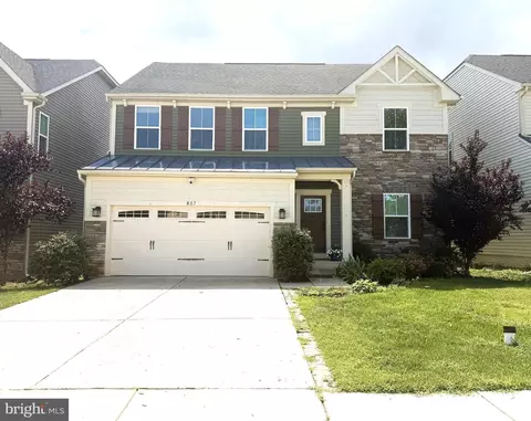 807 Boxwood Dr, Glen Burnie, MD 21060