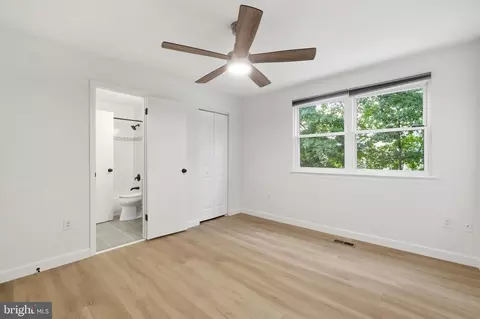 Bedroom - 282 Greenleaf Cir, Arnold, MD 21012 photo 2 of 4