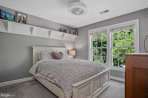 Bedroom - 163 Riverton Pl, Edgewater, MD 21037 photo 4 of 7