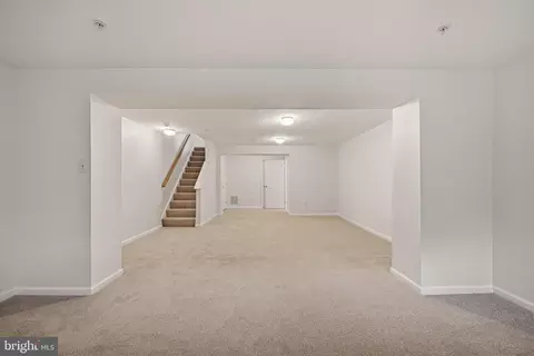 Living - 2679 Rainy Spring Ct, Odenton, MD 21113 photo 13 of 13